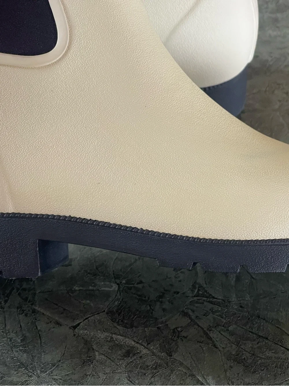 Quince Women’s Chelsea Rain Boots - Stone/Cream/Black - Size 6 - NWT